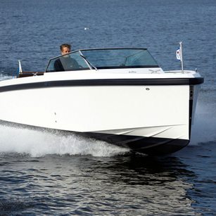 Delta 26 Open