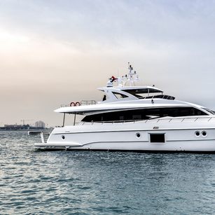 Gulf Craft Majesty 90