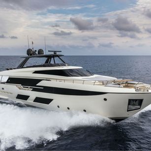 Ferretti 920