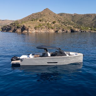 Maxim Yachts MAX43 Race