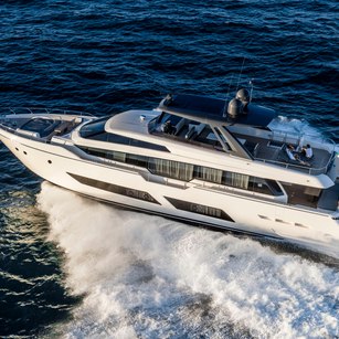 Ferretti 850