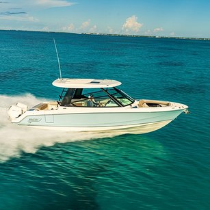 Boston Whaler 330 Vantage