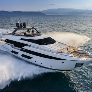 Ferretti 920