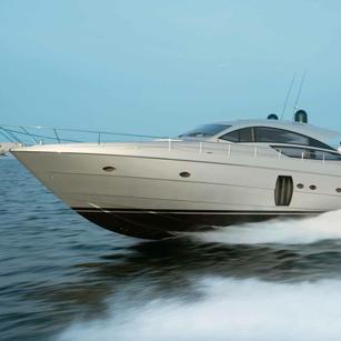 Pershing 64