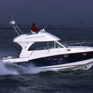 Beneteau Antares 9.8