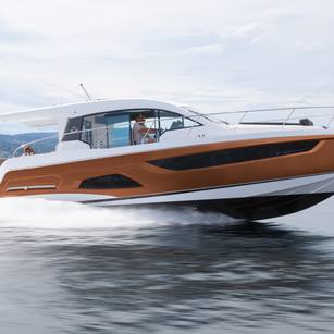 Sealine C390