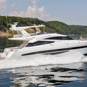 Galeon 660 Fly