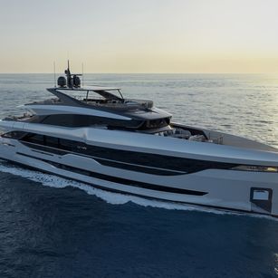 ISA Unica 45M Steel