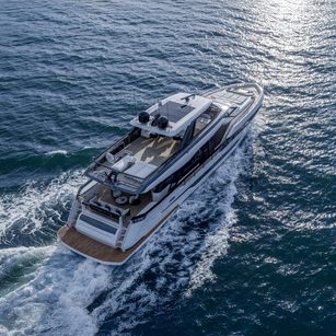 Ferretti 940