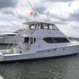 Hatteras 70 Convertible