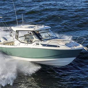 Boston Whaler 325 Conquest