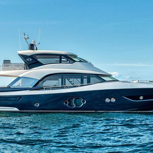 Monte Carlo Yachts MCY 76 Skylounge