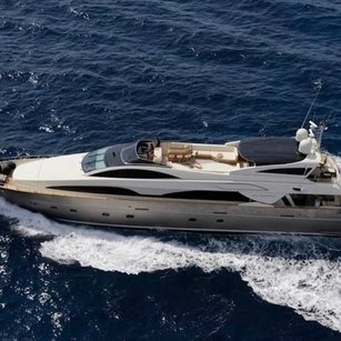 Riva 115' Athena