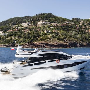 Galeon 650 Skydeck