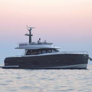 Azimut Magellano 53