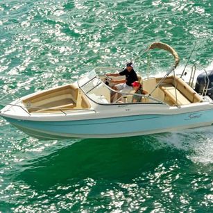 Scout 210 Dorado