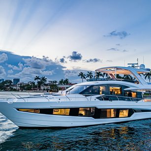 Galeon 680 Fly