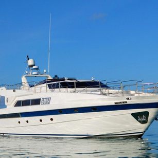 Gulf Craft Majesty 86