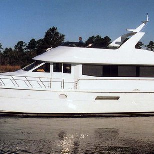 Hatteras 75 Cockpit Motor Yacht