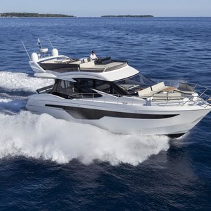 Galeon 500 Fly