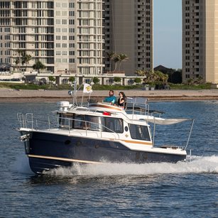 Ranger Tugs R-29 CB