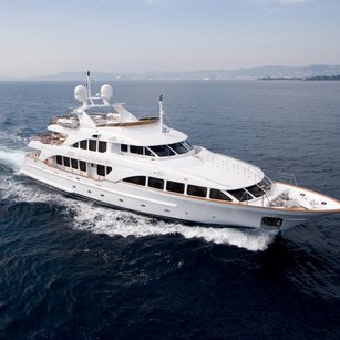 Benetti Classic 120'