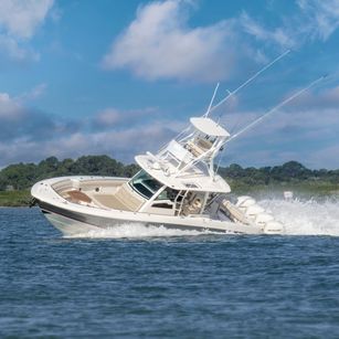 Boston Whaler 380 Outrage