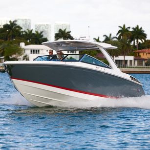Cobalt Boats R33