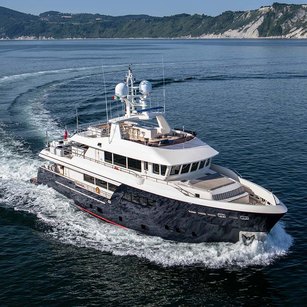 Cantiere delle Marche Darwin 102