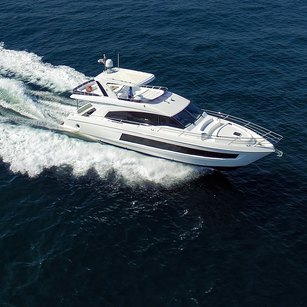Gulf Craft Majesty 62