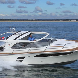 Marex 310 Sun Cruiser