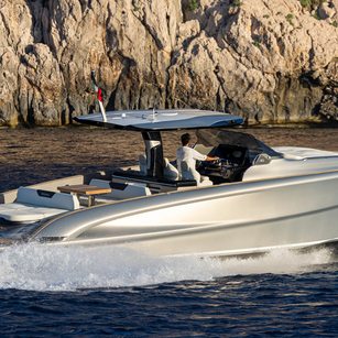 Solaris 40 Open