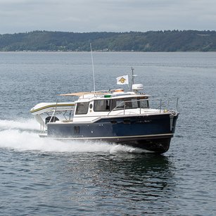 Ranger Tugs R-27