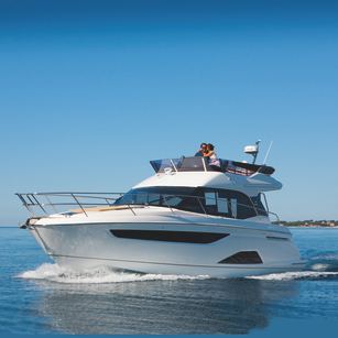 Bavaria R40 Fly