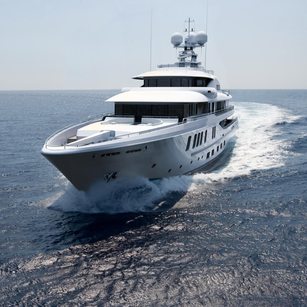 Amels 242