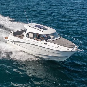 Beneteau Yachts Antares 8