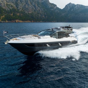 Sunseeker 75 Sport Yacht