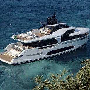 Ferretti INFYNITO 80