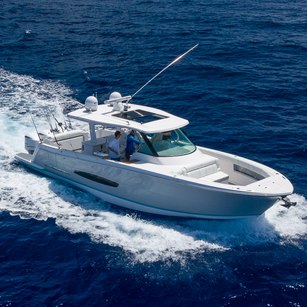 Regal Boats 38 SAV
