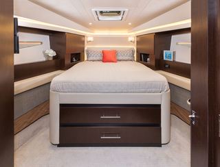 Regal 42 Grande Coupé, Accommodation