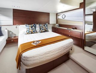 Princess V50 Open Gen 1, Accommodation