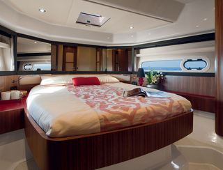 Azimut Magellano 43 HT, Accommodation