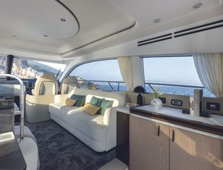 Azimut Fly 53 Mk2, Interior