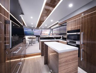 Maritimo M60 Gen 2, Interior