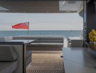 Sunseeker Predator 75 Gen 2, Deck Area