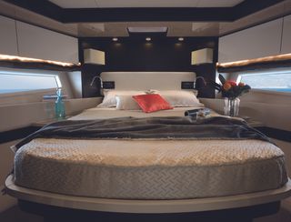 Azimut 66 Mk1, Accommodation