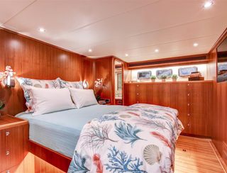 Outer Reef 610 Motoryacht, Accommodation