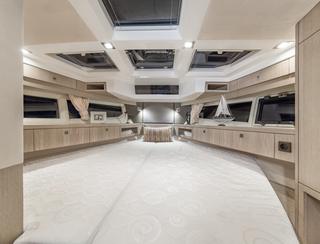 Galeon 360 Fly, Accommodation