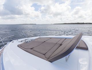 Fairline Targa 48 GT Gen 2, Deck Area