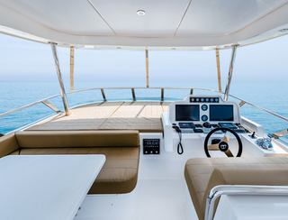 Gulf Craft Majesty 62 M, Helm Station